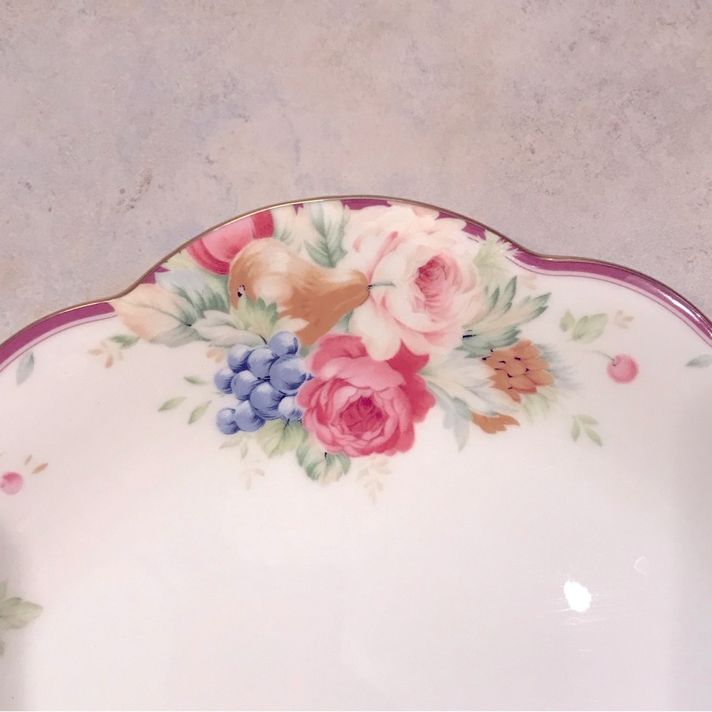 Mikasa Wellington Cake Plate FX013 Rosemead Scalloped Gold Rim Pink Roses Fruit - Picture 2 of 6